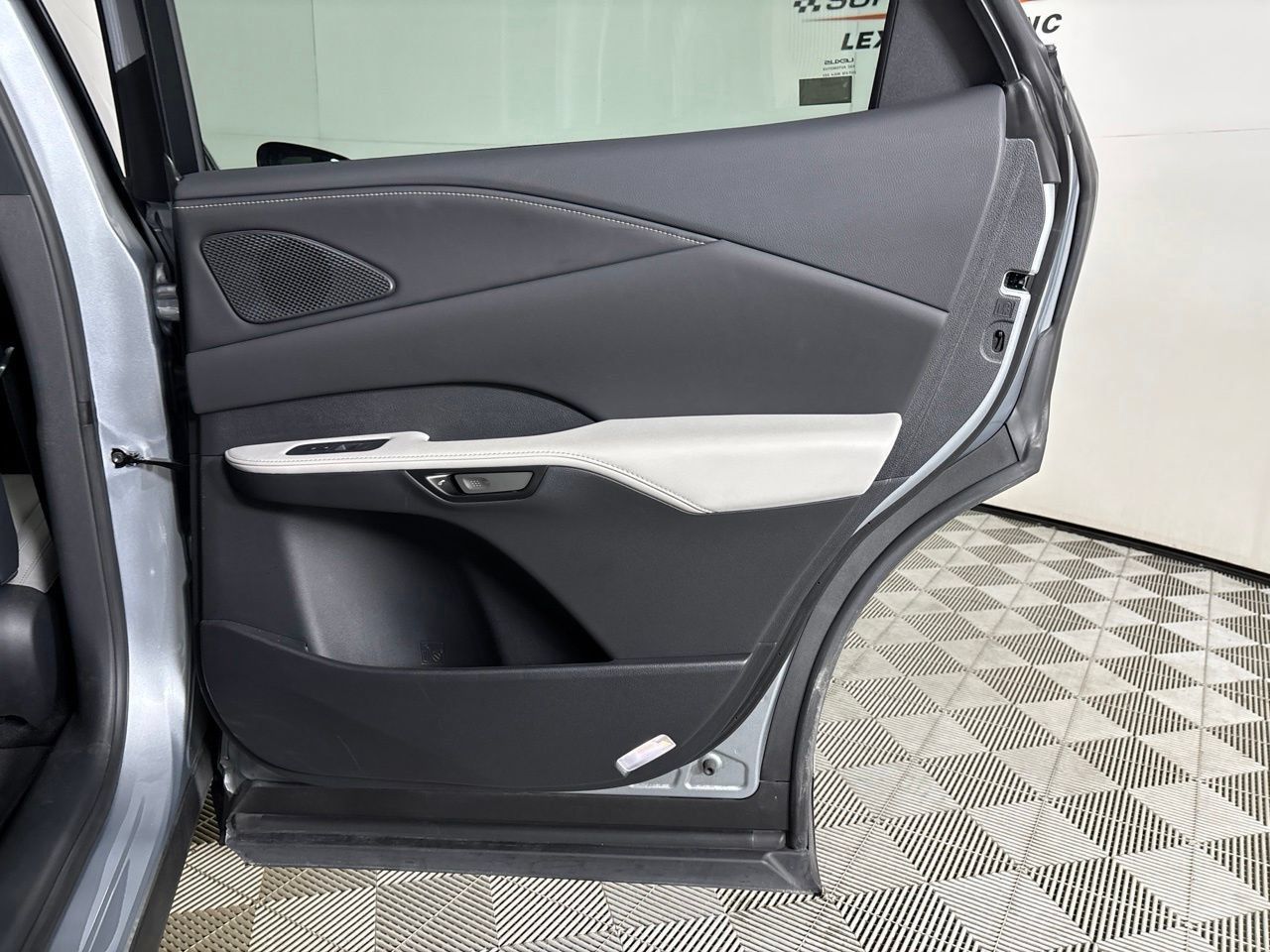 Used 2024 Lexus RX 350 FWD image 26
