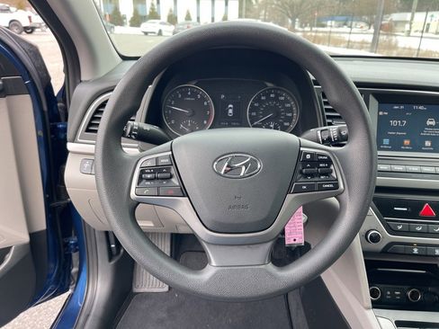 Used 2018 Hyundai Elantra SEL image 15