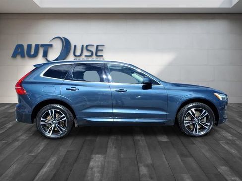Used 2018 Volvo XC60 T6 Momentum w/ Convenience Package image 6