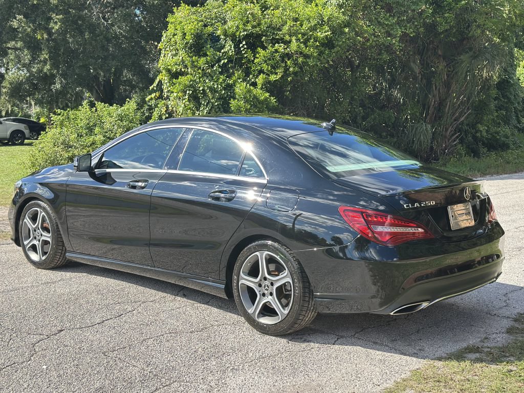 Used 2019 Mercedes-Benz CLA 250 4MATIC image 11
