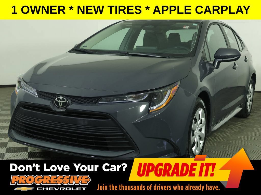 Used 2025 Toyota Corolla LE FWD image 1