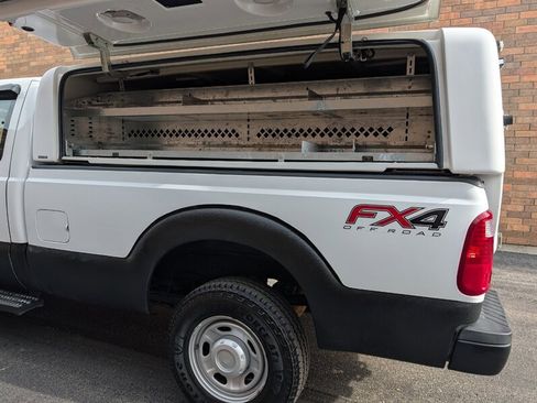 Used 2015 Ford F250 XL w/ Power Equipment Group AWD/4WD image 27