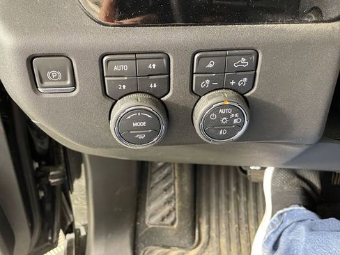 Used 2023 Chevrolet Silverado 1500 LTZ w/ LTZ Convenience Package II image 10