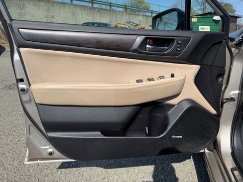 Used 2016 Subaru Legacy 2.5i Limited image 19