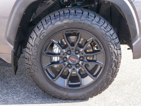 Used 2022 Toyota Tundra Limited image 5