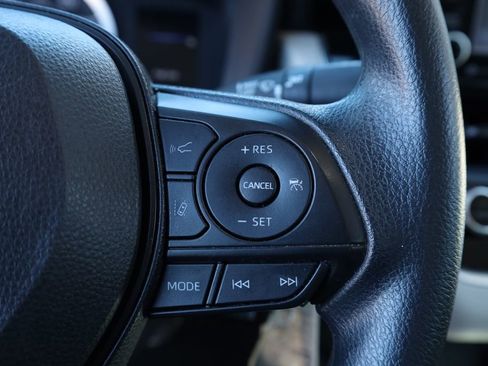 Used 2022 Toyota Corolla LE image 21