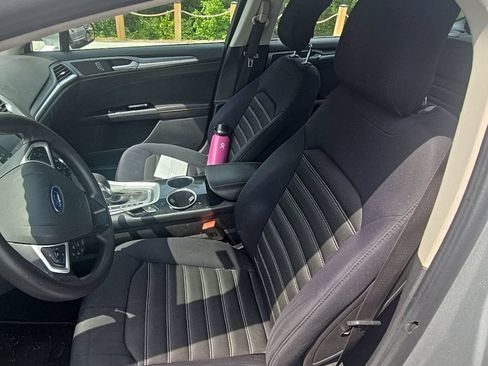 Used 2013 Ford Fusion SE FWD image 8