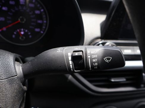 Used 2024 Kia Forte LXS FWD image 33