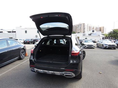 Used 2026 Mercedes-Benz GLC 300 4MATIC image 29