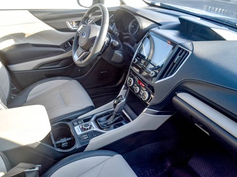 Used 2023 Subaru Forester Limited image 4