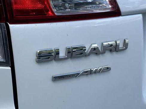 Used 2013 Subaru Outback 3.6R Limited w/ Moonroof Pkg AWD/4WD image 16