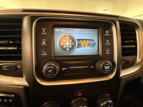 Used 2018 RAM 1500 Classic SLT RWD image 25