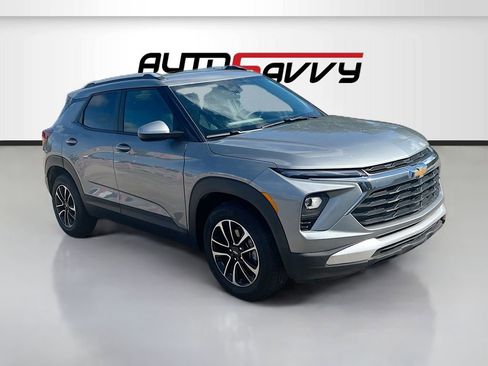 Used 2026 Chevrolet TrailBlazer LT FWD image 1