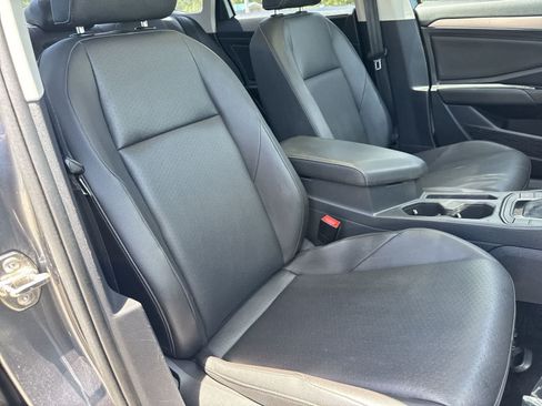 Used 2020 Volkswagen Jetta FWD image 27