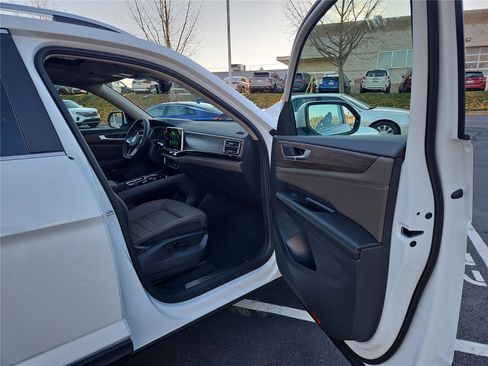 New 2026 Volkswagen Atlas SEL image 27