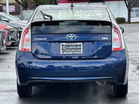 Used 2014 Toyota Prius Three image 5