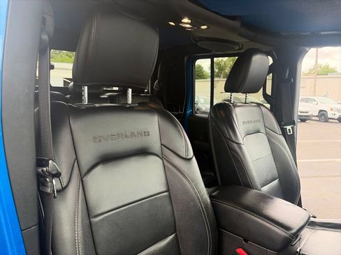 Used 2020 Jeep Gladiator Overland AWD/4WD image 32
