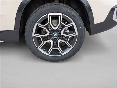New 2026 BMW X1 xDrive28i image 10