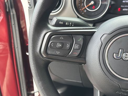 Used 2022 Jeep Gladiator Sport AWD/4WD image 33