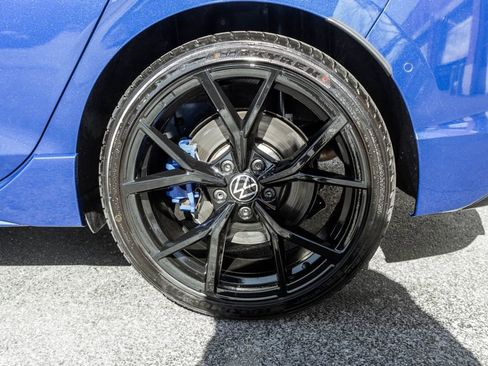 Used 2024 Volkswagen Golf R 4-Door image 35