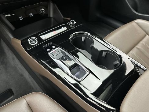Certified 2025 Audi A6 e-tron Premium Plus w/ Premium Plus AWD/4WD image 20