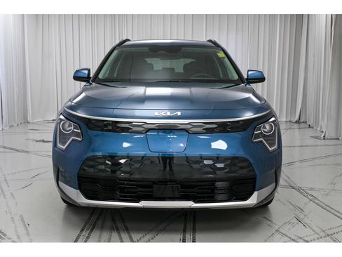 New 2026 Kia Niro Wind w/ Wind Preserve Package FWD image 3