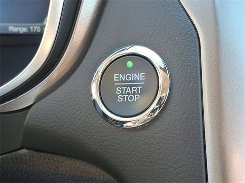 Used 2020 Ford Fusion SE image 26