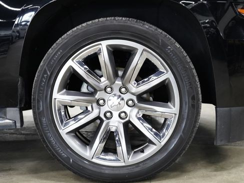 Used 2016 Chevrolet Suburban LTZ AWD/4WD image 40