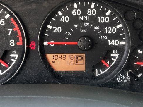 Used 2015 Nissan Frontier SV image 14