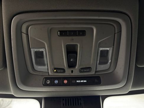 Used 2023 Chevrolet Silverado 1500 LT Trail Boss w/ LT Trail Boss Premium Package AWD/4WD image 30