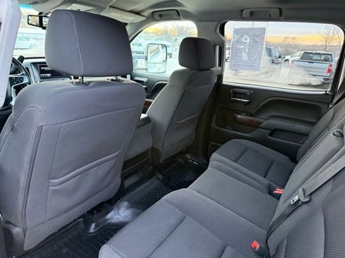 Used 2018 GMC Sierra 2500 SLE w/ SLE Preferred Package image 6