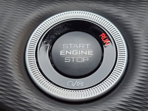 New 2025 Jeep Grand Cherokee L Altitude image 21