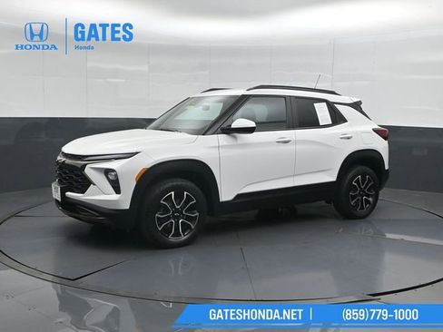 Used 2024 Chevrolet TrailBlazer ACTIV AWD/4WD image 7
