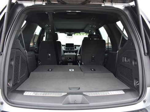 Used 2024 Chevrolet Tahoe High Country w/ Premium Package image 35