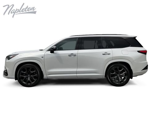 New 2026 Lexus TX 500h AWD image 2