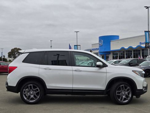 Used 2023 Honda Passport EX-L image 8