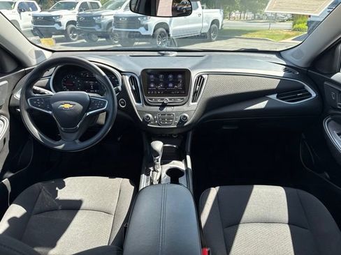 Used 2024 Chevrolet Malibu LT FWD image 12