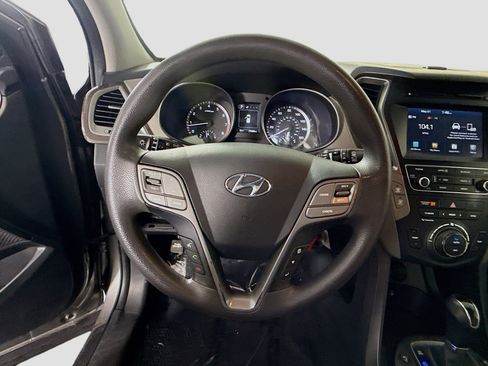 Used 2017 Hyundai Santa Fe Sport FWD image 13