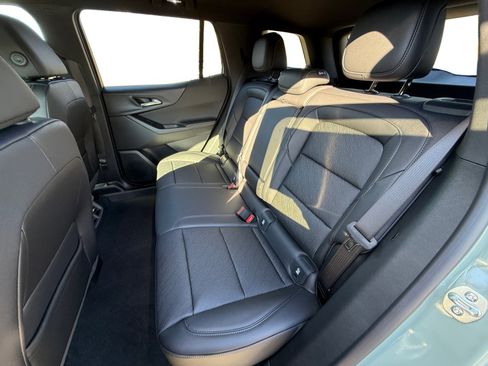 New 2026 Chevrolet Equinox LT w/ Convenience Package II image 16