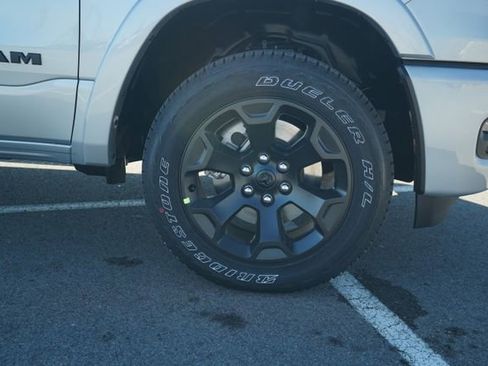 New 2026 RAM 1500 4x4 Crew Cab image 43