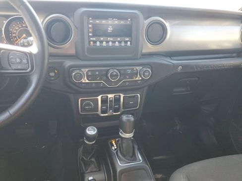 Used 2019 Jeep Wrangler Unlimited Sport S image 17