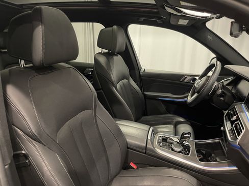 Certified 2022 BMW X5 xDrive45e w/ M Sport Package image 15