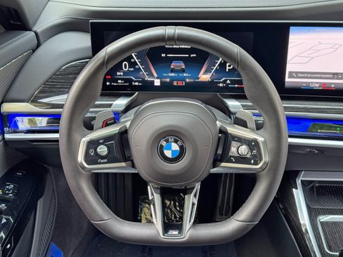 Used 2026 BMW 740i w/ Premium Package RWD image 21
