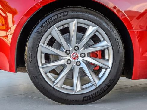 Used 2017 Jaguar F-TYPE Convertible RWD image 21