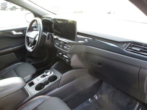 Used 2023 Ford Escape ST-Line w/ Tech Pack #1 image 43