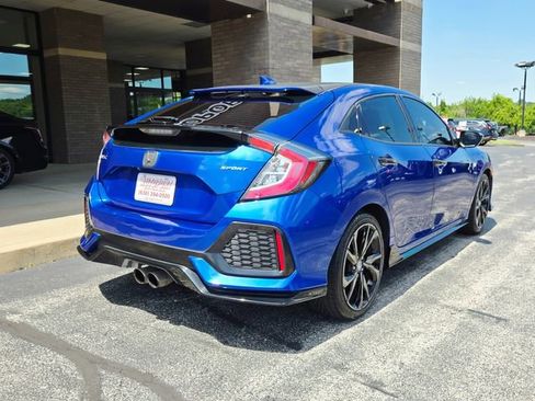 Used 2017 Honda Civic Sport image 3