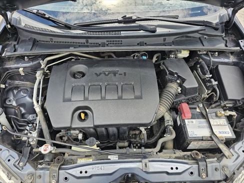 Used 2018 Toyota Corolla SE w/ Protection Package FWD image 8
