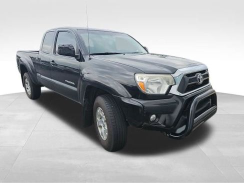 Used 2015 Toyota Tacoma 4x4 Access Cab V6 w/ SR5 Package image 5