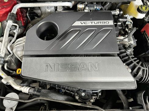 Used 2025 Nissan Rogue SV FWD image 32