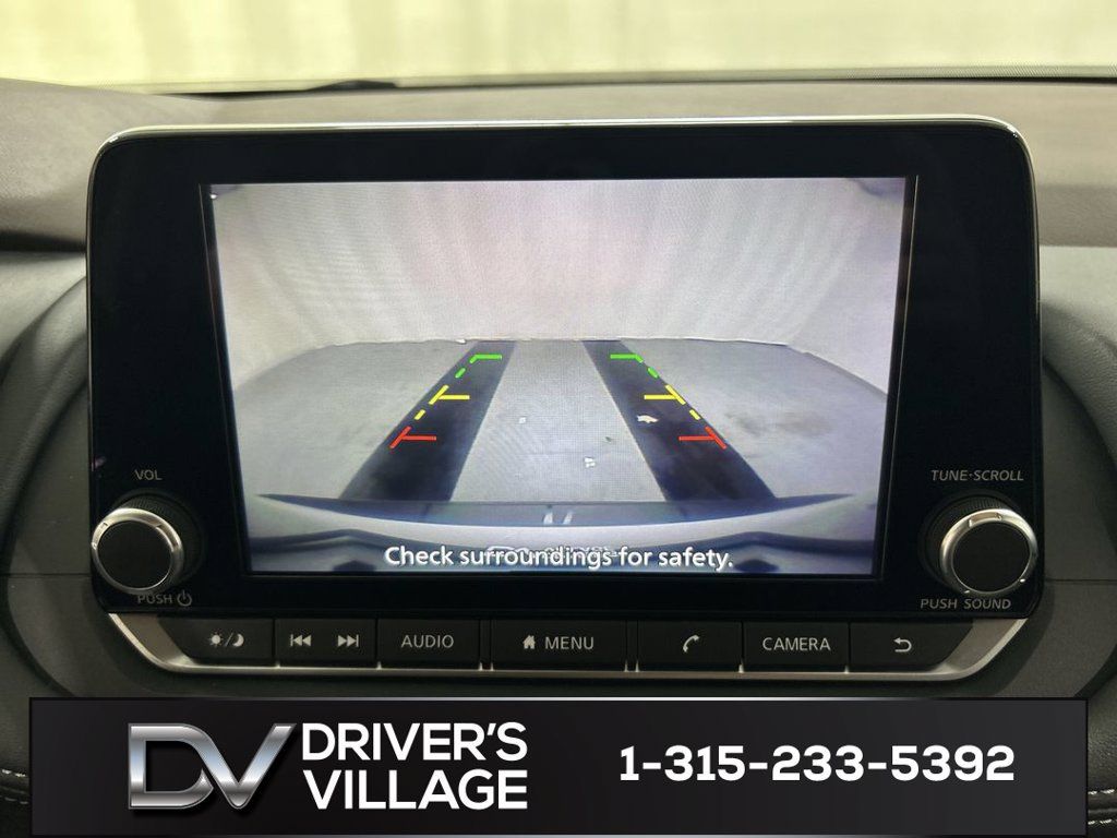 Used 2023 Nissan Rogue SV AWD/4WD image 15